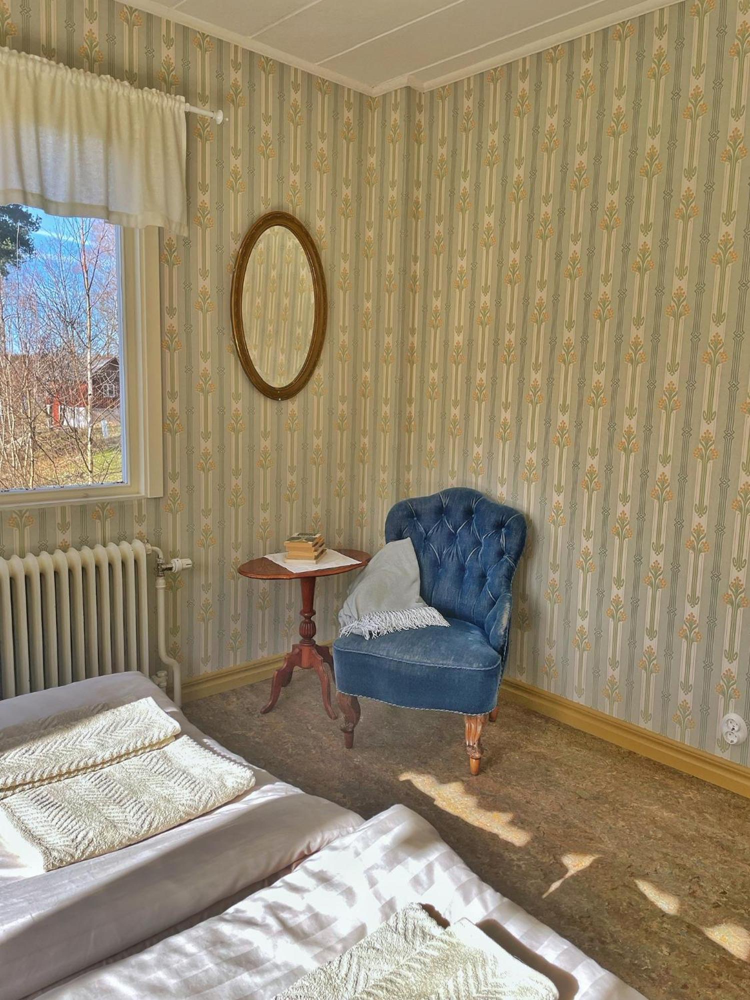 Viktors Affaershus Bed and Breakfast Atran Buitenkant foto