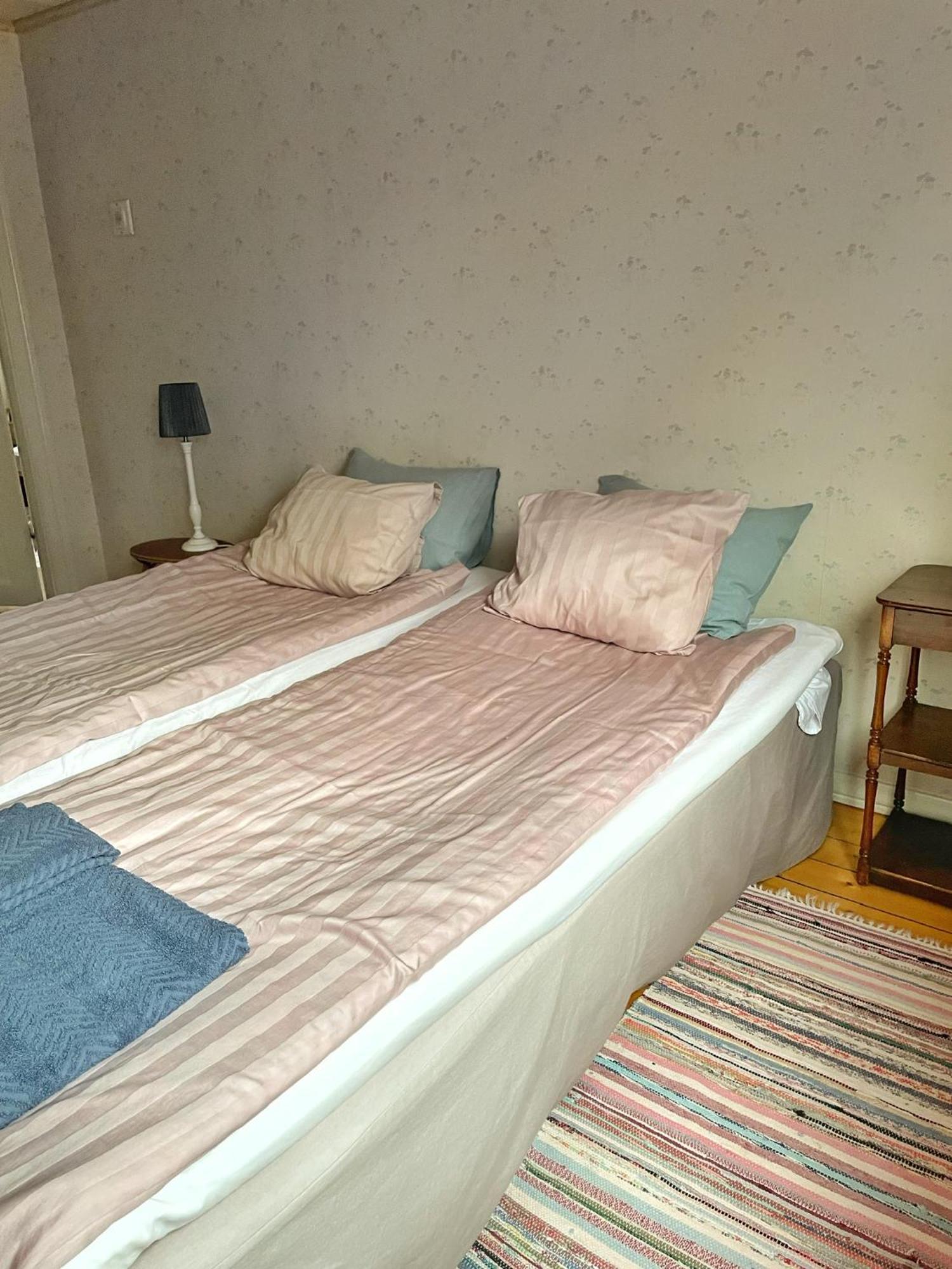 Viktors Affaershus Bed and Breakfast Atran Buitenkant foto